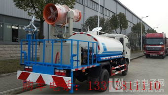 专业设备选购指南 5吨喷洒车与肉钩车的市场价格分析